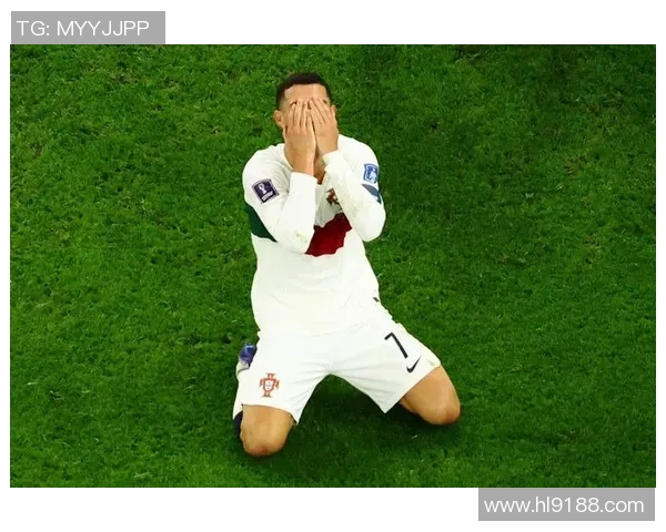 足球明星独特手势瞬间精选图片展示助你捕捉赛场激情与风采