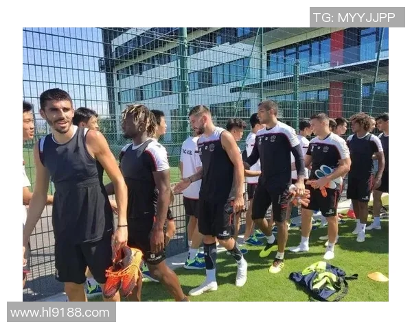 帅气黑人足球明星的魅力与成就探秘之旅